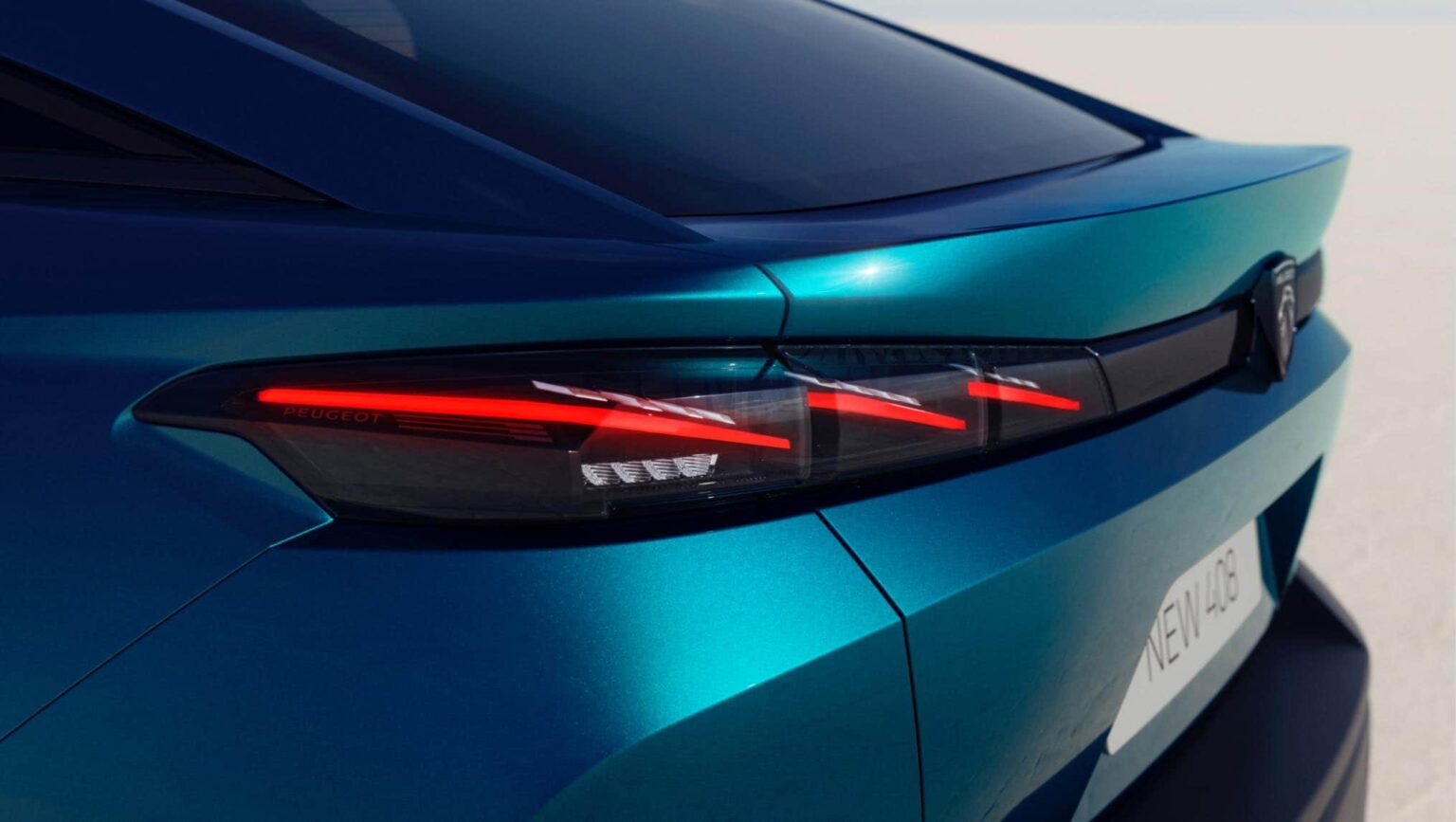 peugeot-408-Showroom_408_D_Allure_3