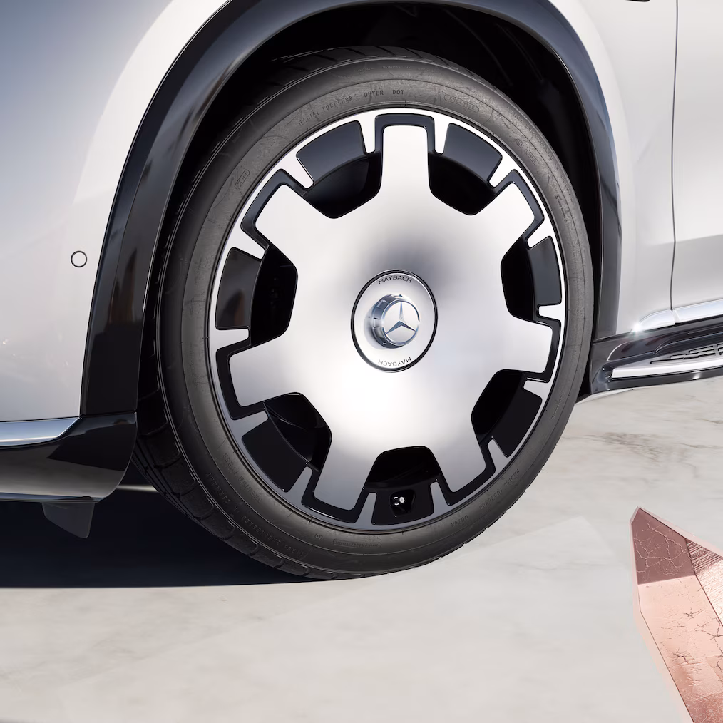 Specifically forged Maybach wheels